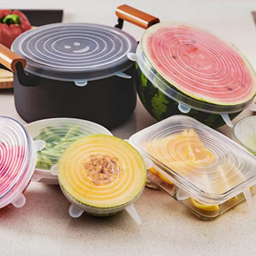 Silicone Stretch Lid in use